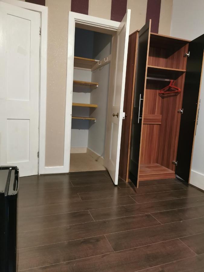 Neat Double Room London Bagian luar foto
