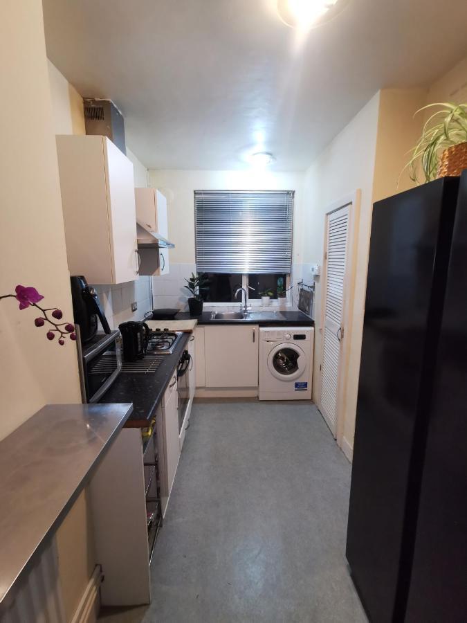 Neat Double Room London Bagian luar foto